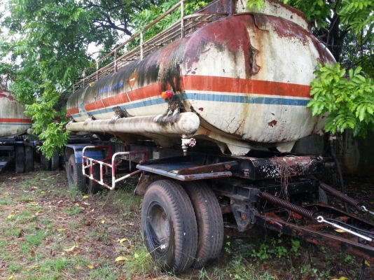 มี 7 หาง(เหลือ4).....ทางลูกพ่วงบรรทุกน้ำมัน 2 คานของPANUS ถัง16,000 ลิตร หางสาพดี สวย..