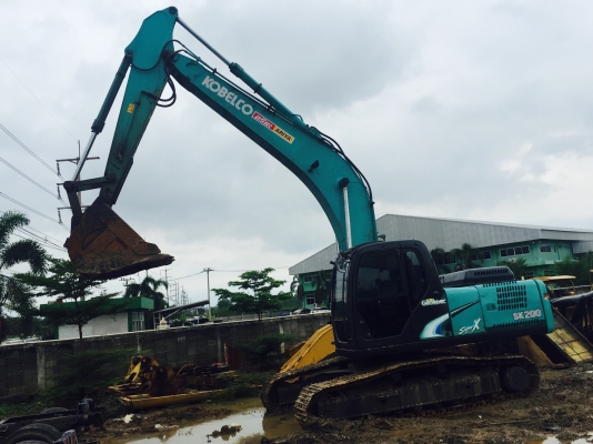 ขาย KOBELCO SK200-6 มาคร์ซิค โซ่ใหม่ เครื่อง ปั๊มดีครับ