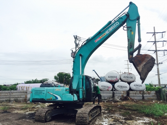 ขาย KOBELCO SK200-6 มาคร์ซิค โซ่ใหม่ เครื่อง ปั๊มดีครับ