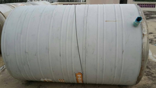 ถังน้ำขนาด 3000 ลิตร ตราเพชร สภาพสวยๆ มีมา 5 ใบ รีบมาจัดไปด่วนๆเลยครับ