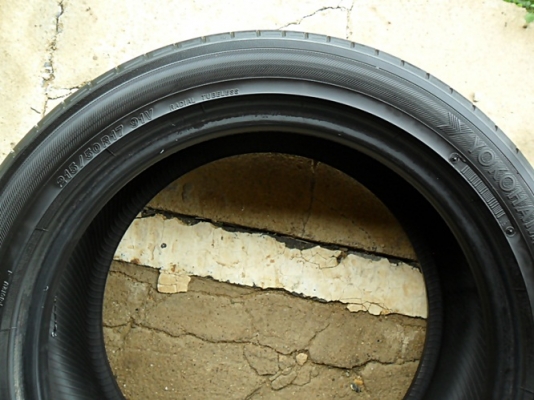 ยางซิ่งขอบ17 โยโกฮาม่า 215-50-R17 ลงพื้นปลายปี14 (4เส้น3,600) ยางซิ่งขอบ17 โยโกฮาม่า 215-50-R17 ลงพื้นปลายปี14 (4เส้น3,600)