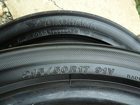 ยางซิ่งขอบ17 โยโกฮาม่า 215-50-R17 ลงพื้นปลายปี14 (4เส้น3,600) ยางซิ่งขอบ17 โยโกฮาม่า 215-50-R17 ลงพื้นปลายปี14 (4เส้น3,600)