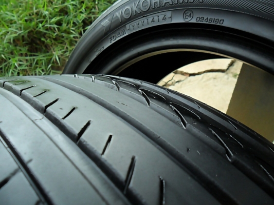 ยางซิ่งขอบ17 โยโกฮาม่า 215-50-R17 ลงพื้นปลายปี14 (4เส้น3,600) ยางซิ่งขอบ17 โยโกฮาม่า 215-50-R17 ลงพื้นปลายปี14 (4เส้น3,600)