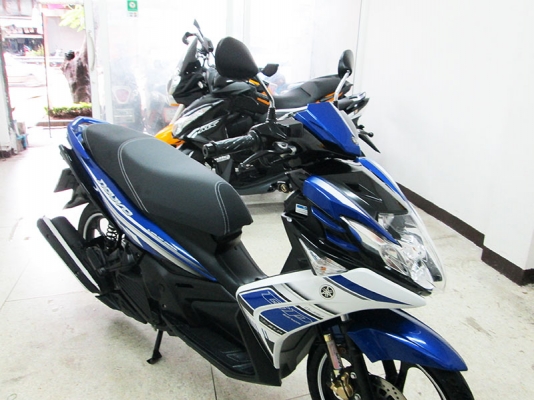 ขาย Nouvo SX ลาย GP Edition ตัว TOP ล้อแม็ก ปี 2014 ไมล์แท้ 2889 กม สภาพสวยเดิมๆ จากโรงงาน เครื่องหัวฉีดประหยัดน้ำมัน แม็กสวยไม่คดไม่ดุ้ง สีน้ำเงิน ขาว ดำ ขาย Nouvo SX ลาย GP Edition ตัว TOP ล้อแม็ก ปี 2014 ไมล์แท้ 2889 กม สภาพสวยเดิมๆ จากโรงงาน เครื่องหัวฉีดประหยัดน้ำมัน แม็กสวยไม่คดไม่ดุ้ง สีน้ำเงิน ขาว ดำ