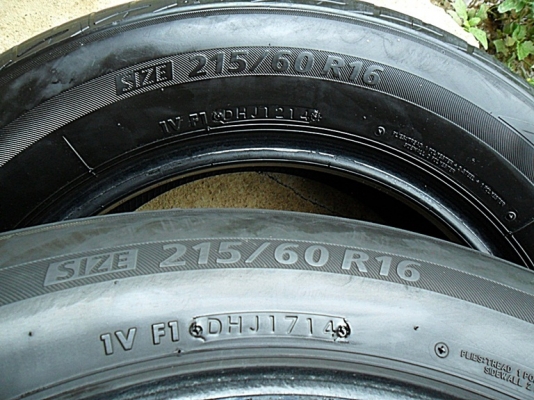 ยางปี14 ขอบ16 บริดสโตน215-60-R16 ลงพื้นปลายปี14 (4เส้น3,600บ)