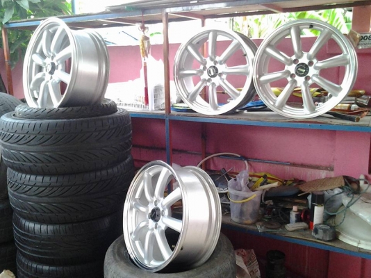 กล้วย 17x7 / 4x100 off40 สภาพใหม่กิป ส่งได้ทั่วไทย