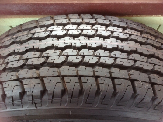 ขายยาง BRIDGESTONE บริดสโตน 255/65 ขอบ 17 ปี 2013 จำนวน 1 เส้น ยางใหม่ยังไม่เคยใช้เลย ยางสภาพเต็ม