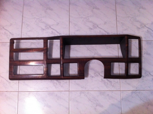 คอลโซลหน้า Jeep Cherakee และอะไหล่อื่นๆ คอลโซลหน้า Jeep Cherakee และอะไหล่อื่นๆ