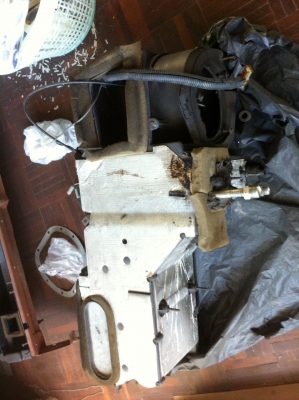 คอลโซลหน้า Jeep Cherakee และอะไหล่อื่นๆ คอลโซลหน้า Jeep Cherakee และอะไหล่อื่นๆ