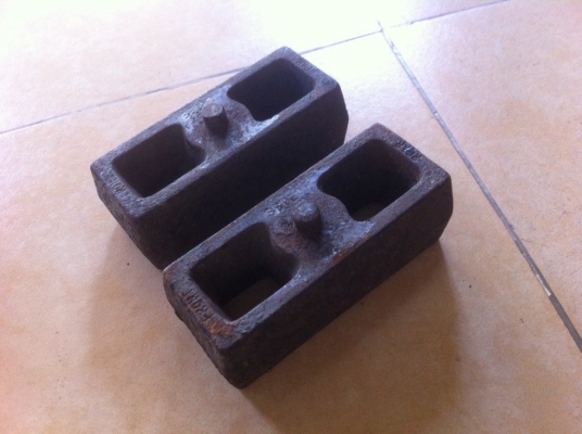 คอลโซลหน้า Jeep Cherakee และอะไหล่อื่นๆ คอลโซลหน้า Jeep Cherakee และอะไหล่อื่นๆ