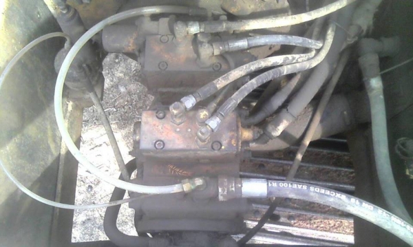 **285,000 บ.ต่อรอง/// แบคโฮ KOMATSU PC120-3 **ขาย KOMATSU 120 แบคโฮสภาพพร้อมลุย KOMATSU PC120-3 คอนโทรลยาว เครื่องเดิม ปั้มเดิม เครื่องKOMATSU 6D95L-6สูบ 85HP เครื่องดี แน่น แรงดี ปั้มดี แรง ทำงานดี เร็วดี บูมอาร์มดี สวย มีปะบ้างนิดๆหน่อยๆ บุ้งกี๋ดี บูท/ส **285,000 บ.ต่อรอง/// แบคโฮ KOMATSU PC120-3 **ขาย KOMATSU 120 แบคโฮสภาพพร้อมลุย KOMATSU PC120-3 คอนโทรลยาว เครื่องเดิม ปั้มเดิม เครื่องKOMATSU 6D95L-6สูบ 85HP เครื่องดี แน่น แรงดี ปั้มดี แรง ทำงานดี เร็วดี บูมอาร์มดี สวย มีปะบ้างนิดๆหน่อยๆ บุ้งกี๋ดี บูท/ส