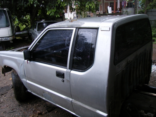 ขายหัวเก๋ง มิตซูแอร์โร่บอดี้ ตัดผุแล้ว เบอะครบ ขาย15,000 เหลือทำสีอย่างเดียวครับ 0892095791