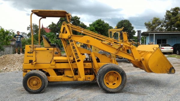 ขาย รถตัก KOMATSU SD20-5 นำเข้าจากญี่ปุ่น โทร.090-986-2521 อ๊อบ