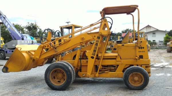 ขาย รถตัก KOMATSU SD20-5 นำเข้าจากญี่ปุ่น โทร.090-986-2521 อ๊อบ