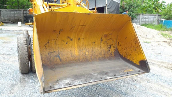 ขาย รถตัก KOMATSU SD20-5 นำเข้าจากญี่ปุ่น โทร.090-986-2521 อ๊อบ