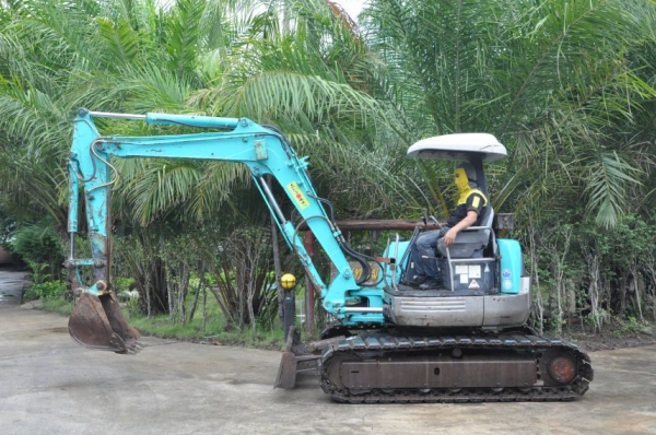 ขายแบคโฮ KOBELCO SK45SR ปั้มนิ้ว แทรคเหล็กหุ้มยาง ครบๆ สวยเดิมจากญี่ปุ่น ทำงานสมบูรณ์ทุกระบบ รับรองไม่ผิดหวัง 460,000 เท่านั้น!!