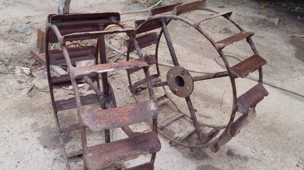 ส่งไปใช้เเรงงาน จ.เพรชบูรณ์ครับ ขายเครื่องคูโบต้าET95 พร้อมโครงเกียร์บิ้กจิ๋