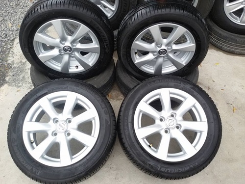 ขายล้อแม็กNISSAN ALMERA VL(รุ่นTOP) ยางปี 4014 4 ล้อ