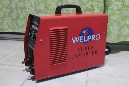 ตู้เชื่อมระบบซุปเปอร์อินเวอร์เตอร์ เวลโปร ขนาด200A สภาพเกิน 90 เปอร์เซนต์ อุปกรณ์ครบครับ