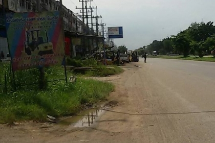 ตึกพานิชย์ แถวมันบุรี