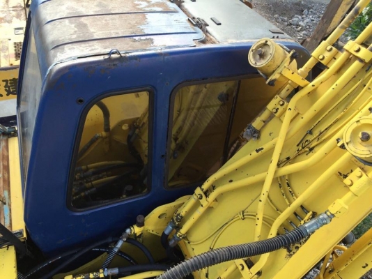 KOBELCO SK200-3 รถซื้อเก่านอกมาปี57 รถใช้งานมาปีเดียว ใช้งานดี รถสวยมาก เอกสารInvoice