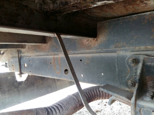 ขายรถ HINO FC174A ปี46 เครื่อง HO7C 185แรงม้า พื้นเทนเลอร์ เครื่องดี คัสซีสวย