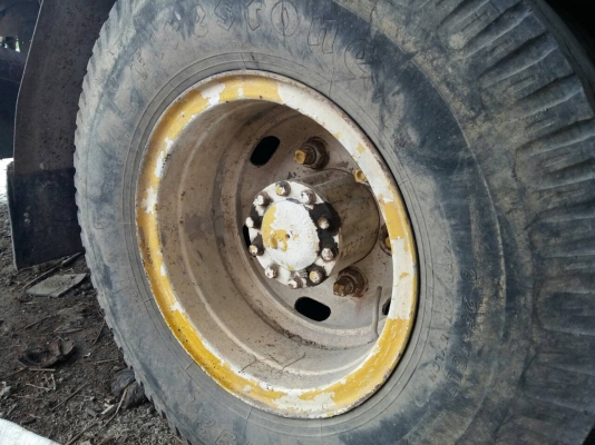 ขายรถ HINO FC174A ปี46 เครื่อง HO7C 185แรงม้า พื้นเทนเลอร์ เครื่องดี คัสซีสวย