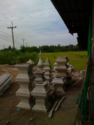 รับผลิต จำหน่าย ออกแบบและติดตั้ง คิ้วบัวปูน เสาโรมัน หัวเสา บัวปั้น เจดีย์รูปทรงระฆัง