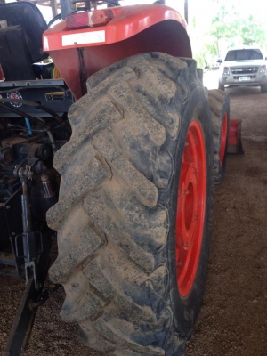 ขายรถไถ KUBOTA M105 รถสภาพดีมากใช้งานน้อย ใช้ไปแค่ 1,290 ชั่วโมง