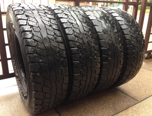 ยาง All Dunlop 30 9.5 R15 กลางปี11 ราคาไม่แพง