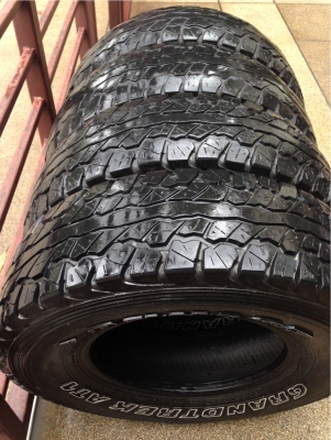 ยาง All Dunlop 30 9.5 R15 กลางปี11 ราคาไม่แพง