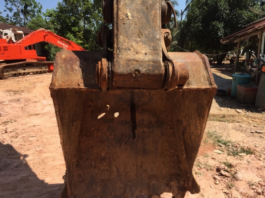 ขายรถแบคโฮ KOMATSU PC200-3 ราคา 350000