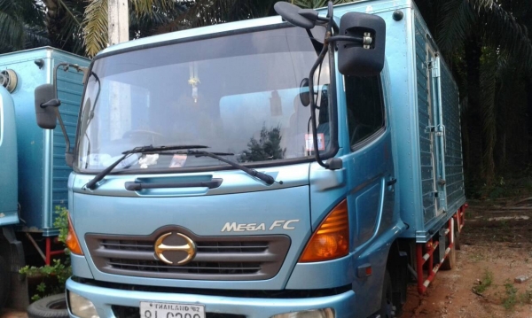 ขาย6ล้อHINO MEGA144แรง ปี48 ตู้แห้งยาว5.60เมตร รถเดิมๆ