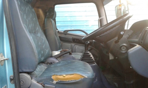 ขาย6ล้อHINO MEGA144แรง ปี48 ตู้แห้งยาว5.60เมตร รถเดิมๆ