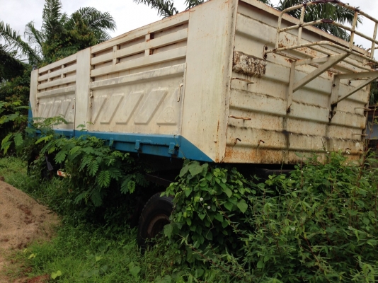 ขายหางพ่วง  สามมิต  2  เพลา. ปี 49    สนใจติดต่อ  081 - 6079515