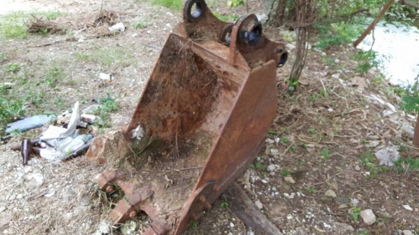 ขายแบคโฮ KOBELCO SK200-5 Super ACERA เก่านอก เอกสารเล่มทะเบียนครบ จอครบไฟฟ้าเต็ม ทำงานไม่โหลด ช่วงล่าง+เอวแน่น ราคาคุยกันได้ครับ