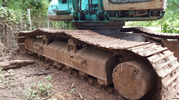 ขายแบคโฮ KOBELCO SK200-5 Super ACERA เก่านอก เอกสารเล่มทะเบียนครบ จอครบไฟฟ้าเต็ม ทำงานไม่โหลด ช่วงล่าง+เอวแน่น ราคาคุยกันได้ครับ