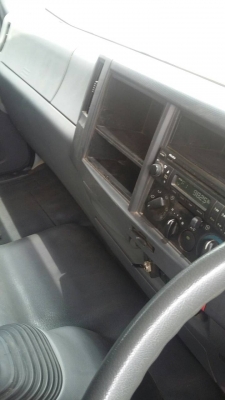 รถอีซูซุ 10 ล้อดั้ม FXZ 360 แรงม้า. ปี 57  ( รถวิ่ง 3x,xxx กว่า กม. )       สนใจติดต่อ  081 - 6079515