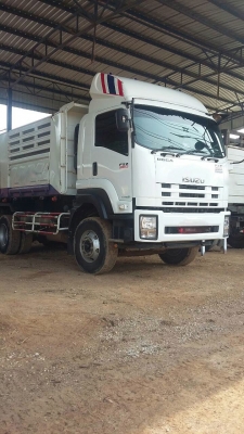 รถอีซูซุ 10 ล้อดั้ม FXZ 360 แรงม้า. ปี 57  ( รถวิ่ง 3x,xxx กว่า กม. )       สนใจติดต่อ  081 - 6079515