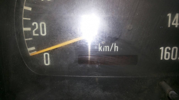 รถอีซูซู 6 ล้อ รั้ว NKR 130 แรงม้า. ปี 44   สนใจติดต่อ  081 - 6079515