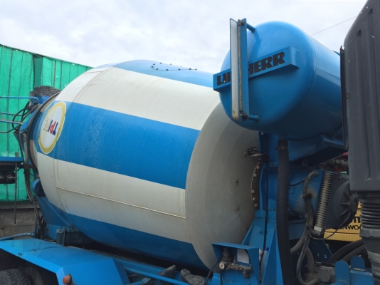 รถฮีโน่  10  ล้อ โม่ปูน 330 แรงม้า. ปี 53  ( รถวิ่ง 2xx,xxx กม. )  , ( มีขาย 3 คัน. )    สนใจติดต่อ  081 - 6079515