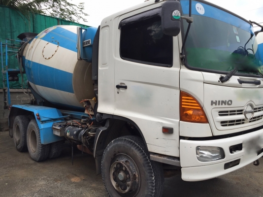 รถฮีโน่  10  ล้อ โม่ปูน 330 แรงม้า. ปี 53  ( รถวิ่ง 2xx,xxx กม. )  , ( มีขาย 3 คัน. )    สนใจติดต่อ  081 - 6079515