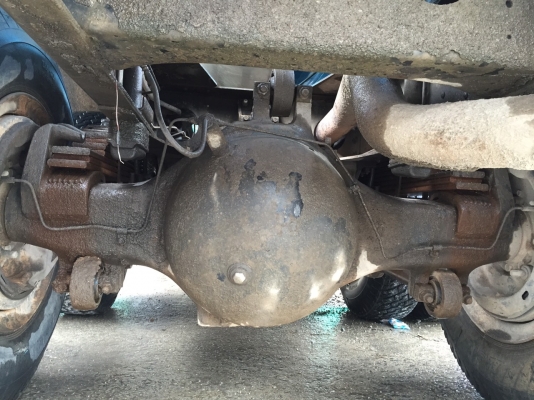 รถฮีโน่  10  ล้อ โม่ปูน 330 แรงม้า. ปี 53  ( รถวิ่ง 2xx,xxx กม. )  , ( มีขาย 3 คัน. )    สนใจติดต่อ  081 - 6079515