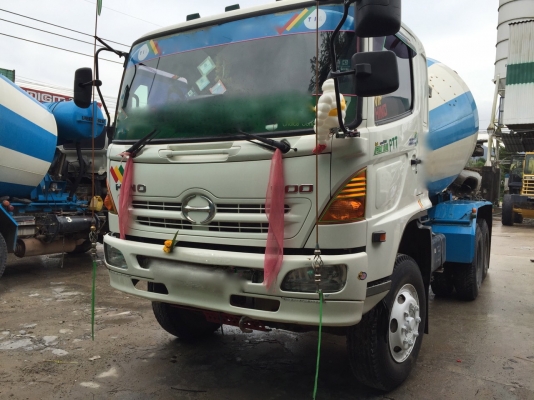 รถฮีโน่  10  ล้อ โม่ปูน 330 แรงม้า. ปี 53  ( รถวิ่ง 2xx,xxx กม. )  , ( มีขาย 3 คัน. )    สนใจติดต่อ  081 - 6079515