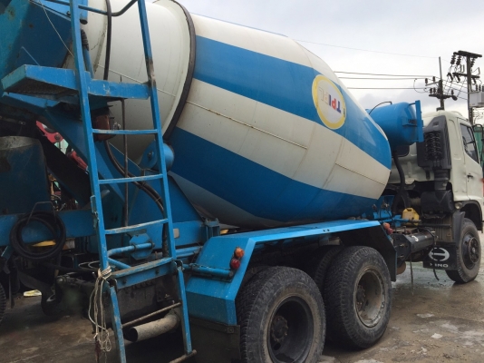 รถฮีโน่  10  ล้อ โม่ปูน 330 แรงม้า. ปี 53  ( รถวิ่ง 2xx,xxx กม. )  , ( มีขาย 3 คัน. )    สนใจติดต่อ  081 - 6079515