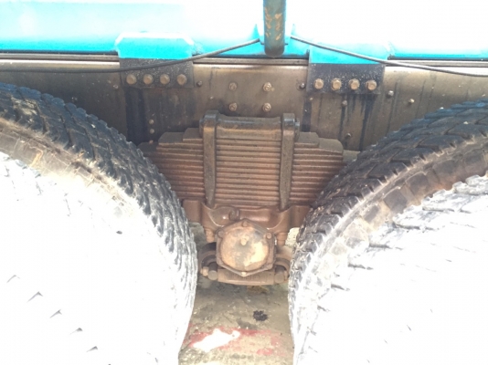 รถฮีโน่  10  ล้อ โม่ปูน 330 แรงม้า. ปี 53  ( รถวิ่ง 2xx,xxx กม. )  , ( มีขาย 3 คัน. )    สนใจติดต่อ  081 - 6079515