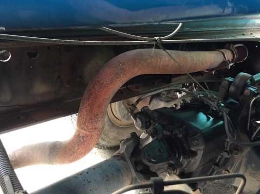 รถฮีโน่  10  ล้อ โม่ปูน 330 แรงม้า. ปี 53  ( รถวิ่ง 2xx,xxx กม. )  , ( มีขาย 3 คัน. )    สนใจติดต่อ  081 - 6079515