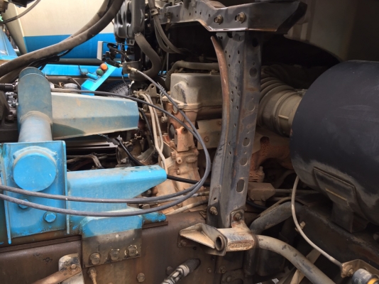 รถฮีโน่  10  ล้อ โม่ปูน 330 แรงม้า. ปี 53  ( รถวิ่ง 2xx,xxx กม. )  , ( มีขาย 3 คัน. )    สนใจติดต่อ  081 - 6079515