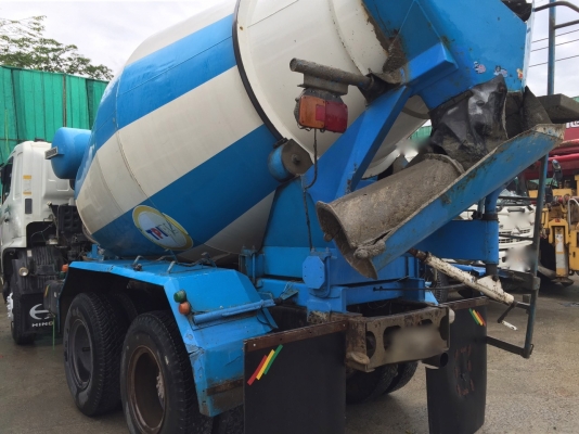 รถฮีโน่  10  ล้อ โม่ปูน 330 แรงม้า. ปี 53  ( รถวิ่ง 2xx,xxx กม. )  , ( มีขาย 3 คัน. )    สนใจติดต่อ  081 - 6079515