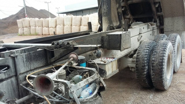 รถอีซูซุ 10 ล้อดั้ม FXZ  320 แรงม้า. ปี 51  ( รถวิ่ง 1xx,xxx กว่า กม. )     สนใจติดต่อ   081 - 6079515